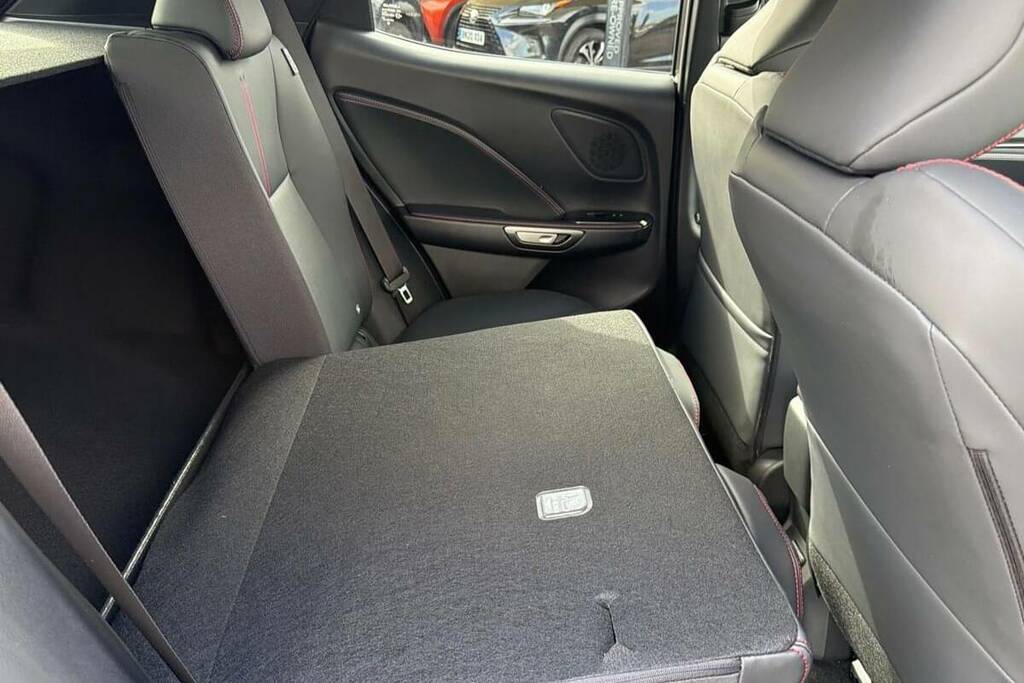 Lexus LBX Vibrant Edition Bi-tone Black #18