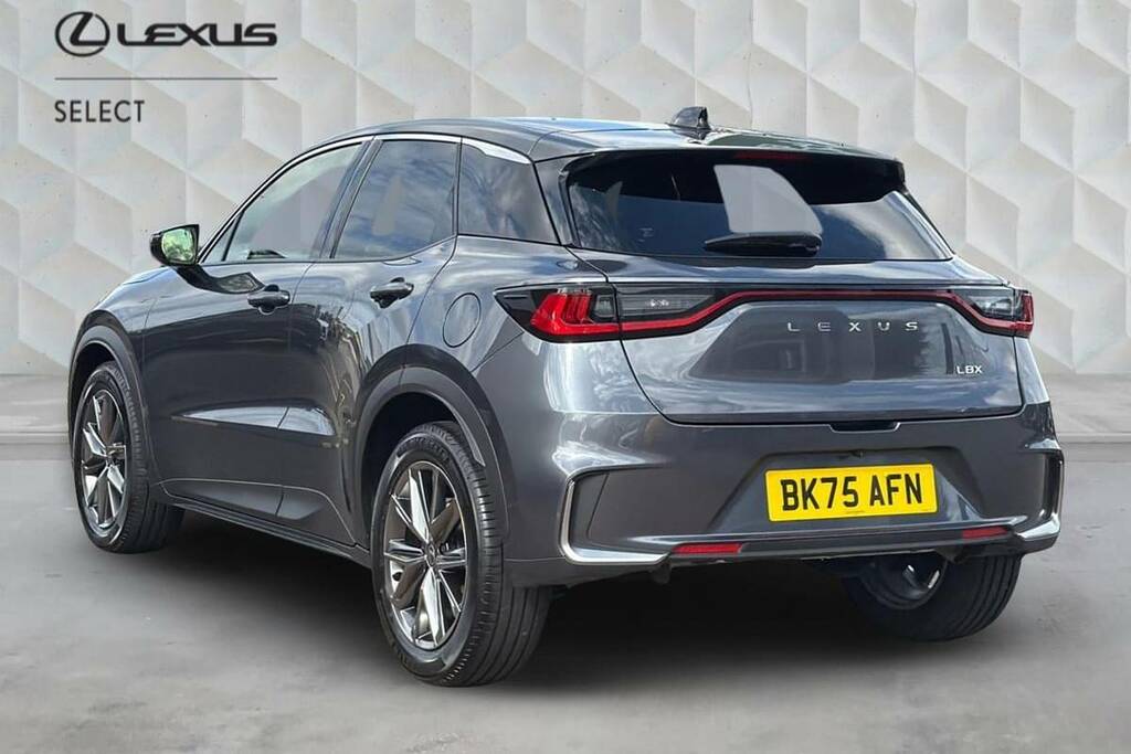 Lexus LBX 1.5 Premium Plus E-cvt Grey #4
