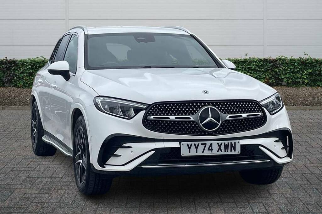 Mercedes-Benz GLC Class 300 4Matic Amg Line 9G-tronic White