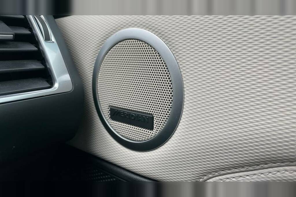 Land Rover Discovery D300 Dynamic Hse Eiger Grey Grey #24