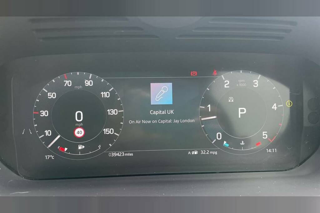Land Rover Discovery D300 Dynamic Hse Eiger Grey Grey #16
