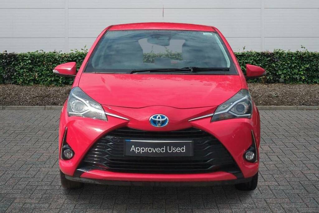 Toyota Yaris 1.5 Hybrid Icon Tech Cvt Red #3