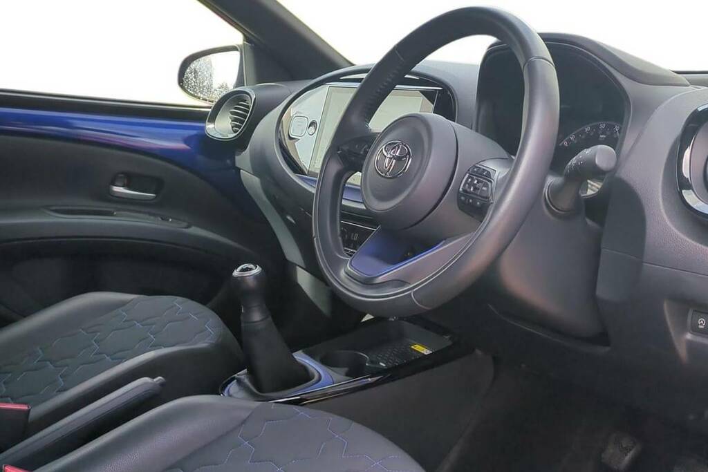 Toyota Aygo X Edge Automatic Green #12