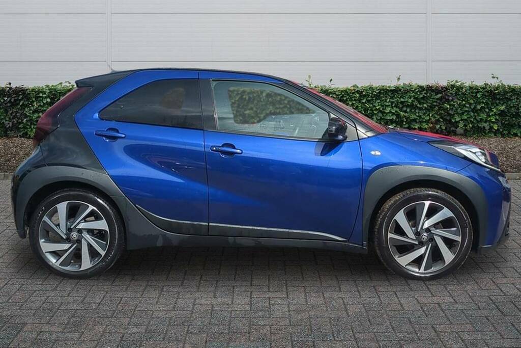 Toyota Aygo X 1.0 Vvt-i Exclusive Blue #5