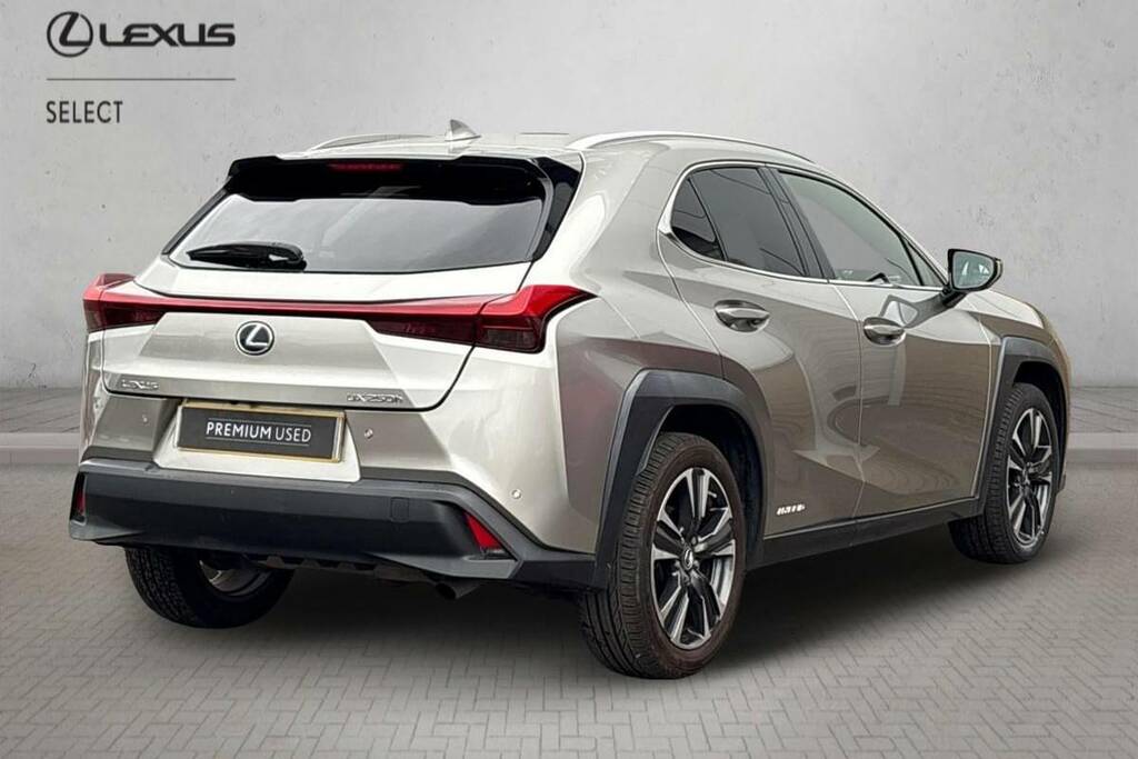 Lexus UX 250H 2.0 Cvt Premium Driver Assist Pack FM70KCX Silver #2