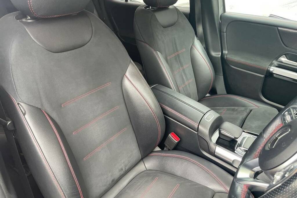 Mercedes-Benz GLB Class Glb 220 Amg Line Premium D 4Matic Grey #19