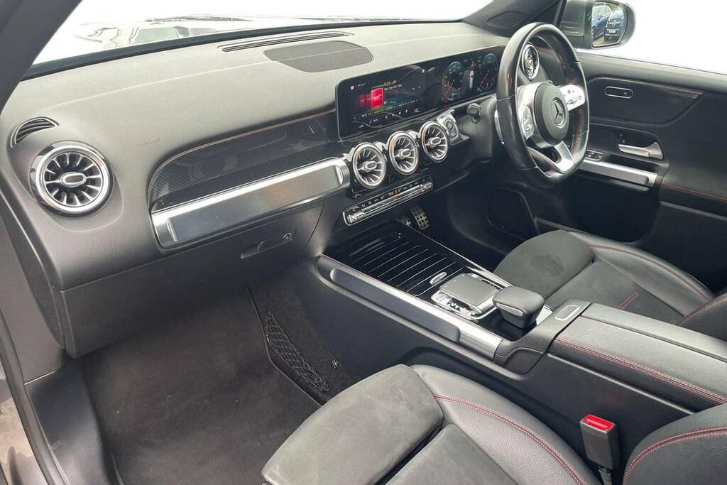 Mercedes-Benz GLB Class Glb 220 Amg Line Premium D 4Matic Grey #26