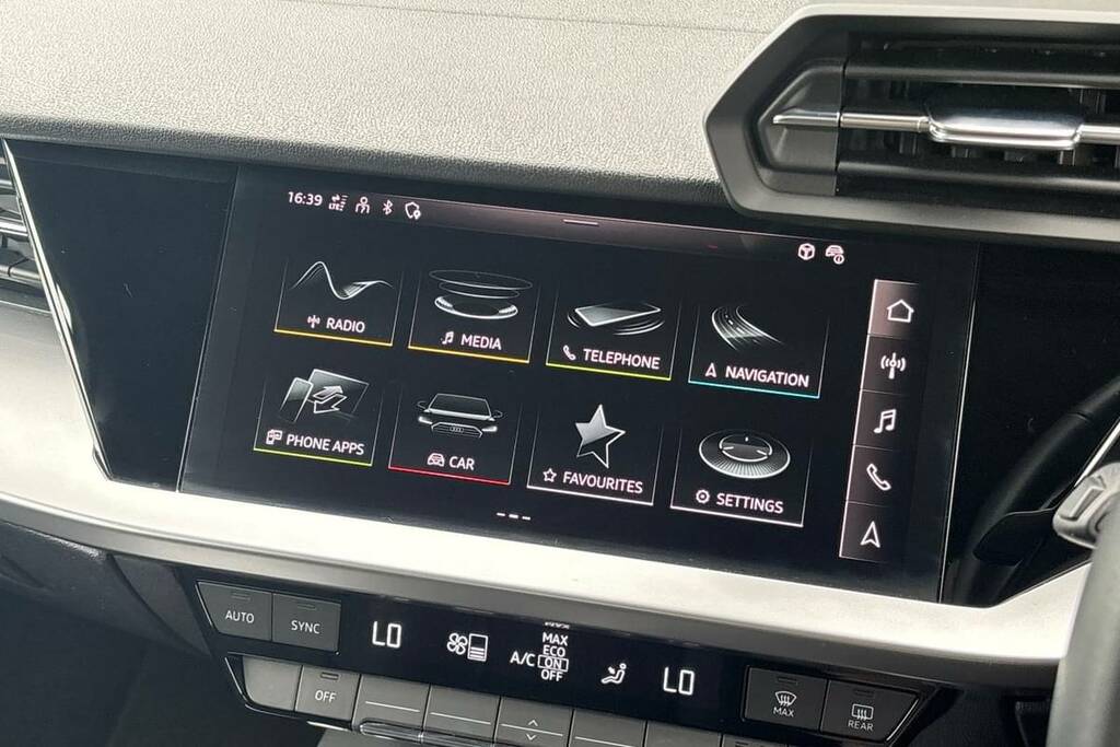 Audi A3 35 Tdi Sport S Tronic White #3