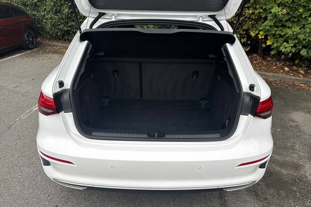 Audi A3 35 Tdi Sport S Tronic White #2