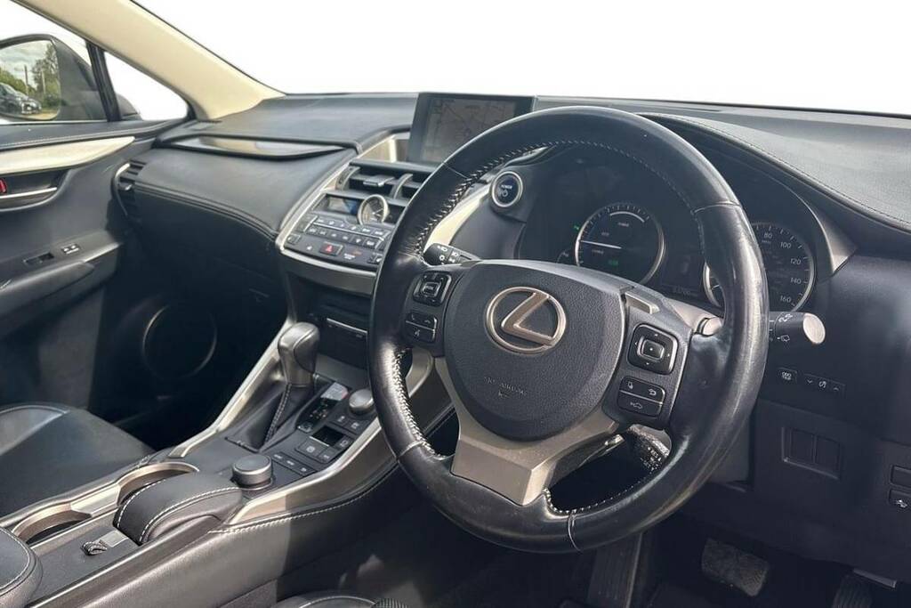 Lexus NX Nx300h Premier White #12