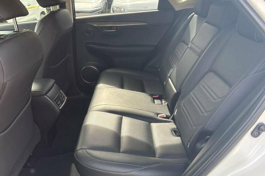 Lexus NX Nx300h Premier White #14