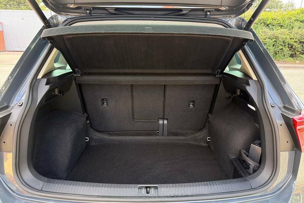 Volkswagen Tiguan 1.5 Tsi 150 Elegance Dsg Grey #2