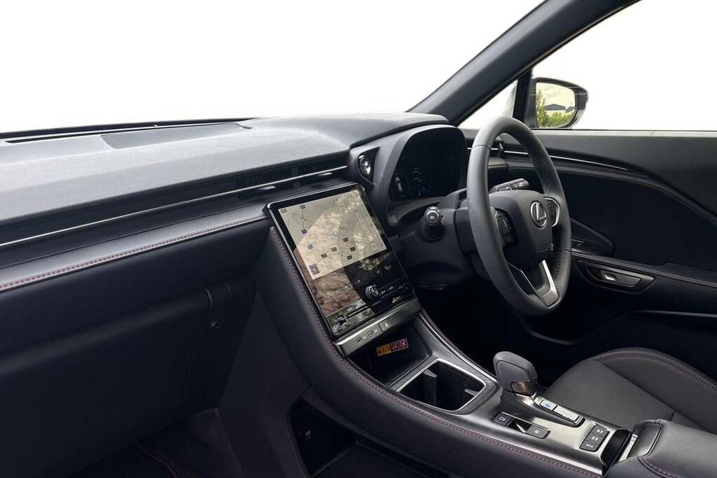 Lexus LBX 1.5 Premium Plus E-cvt Silver #5
