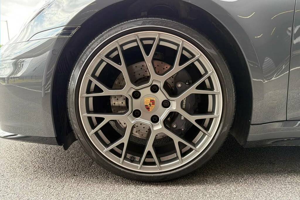 Porsche 911 Petrol Black #12