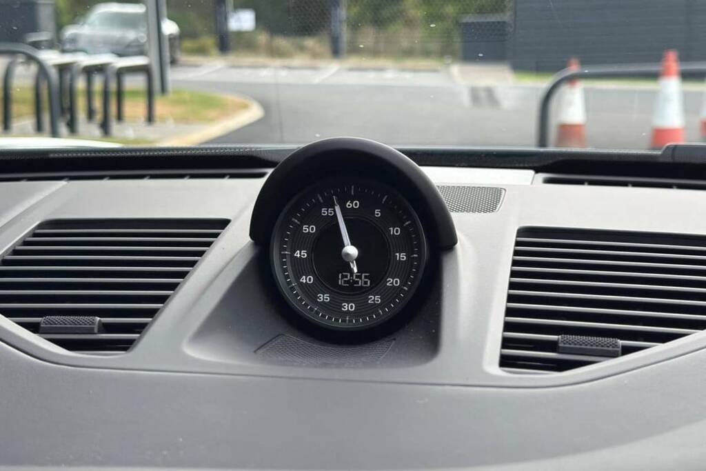 Porsche 911 Petrol Black #30