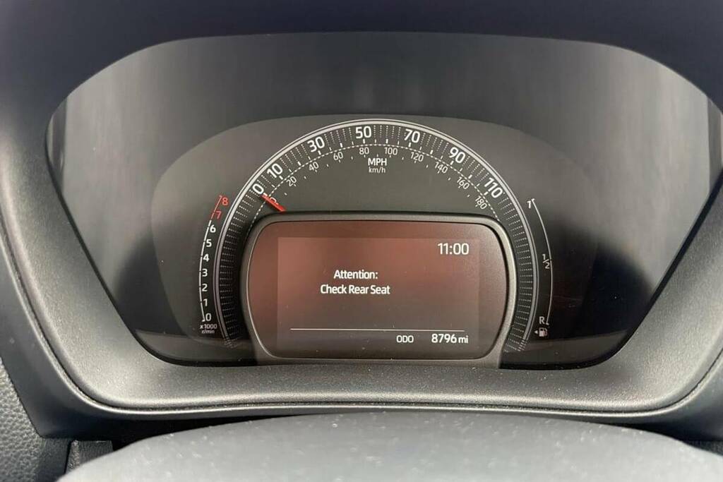 Toyota Aygo X Pure Automatic White #13
