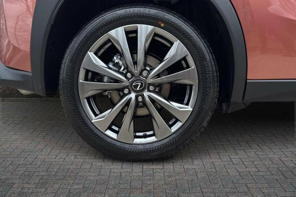 Lexus UX 300H 2.0 F-sport Design Tech Cvt  #6