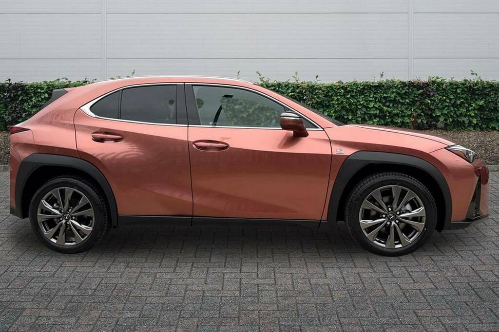 Lexus UX 300H 2.0 F-sport Design Tech Cvt  #5