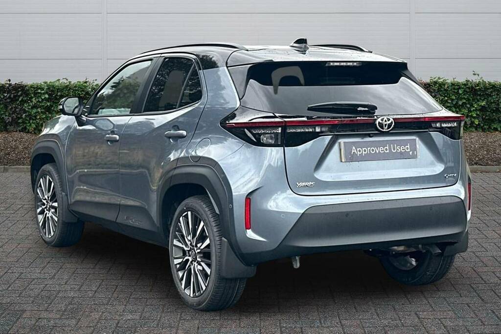 Toyota Yaris Cross 1.5 Hybrid Excel Cvt Bi-tone #2