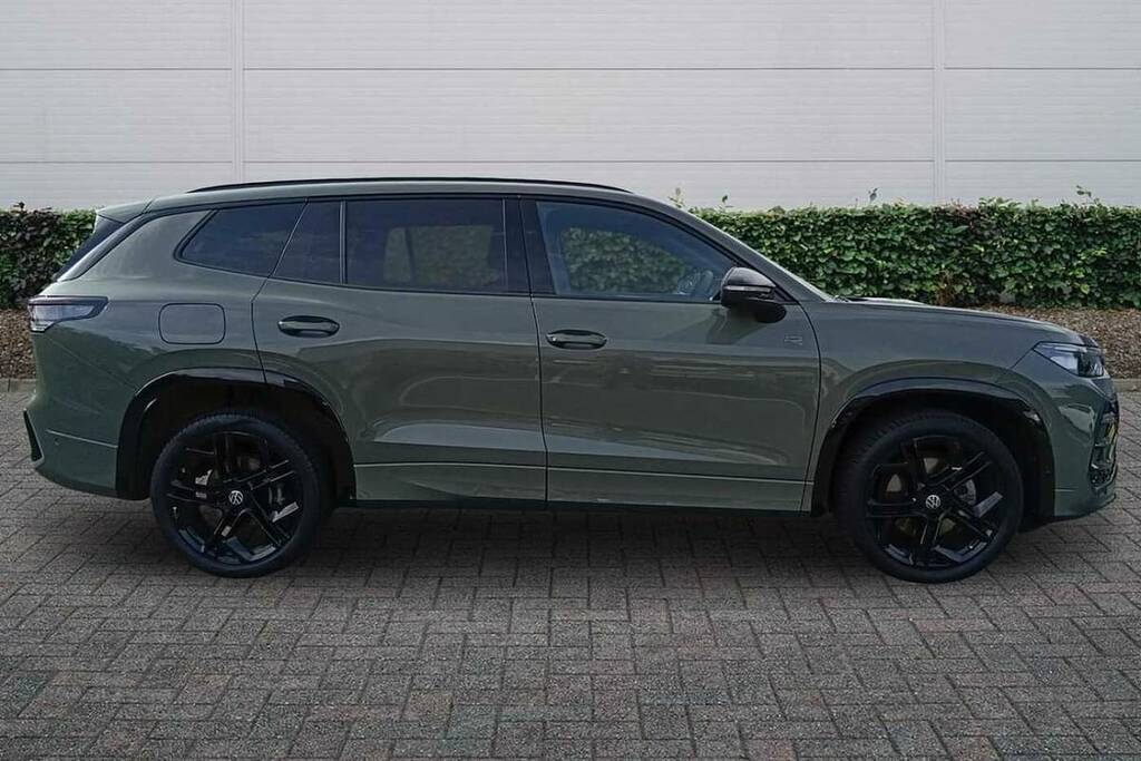 Volkswagen Tayron 1.5 Tsi Ehybrid 272 R-line Edition Dsg6 Green #4