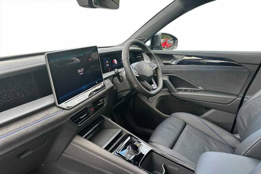 Volkswagen Tayron 1.5 Tsi Ehybrid 272 R-line Edition Dsg6 Green #2