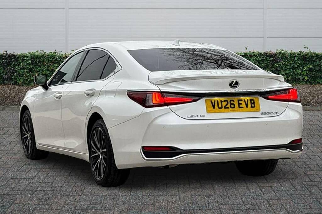 Lexus ES 300H 2.5 Premium Plus Cvt #2