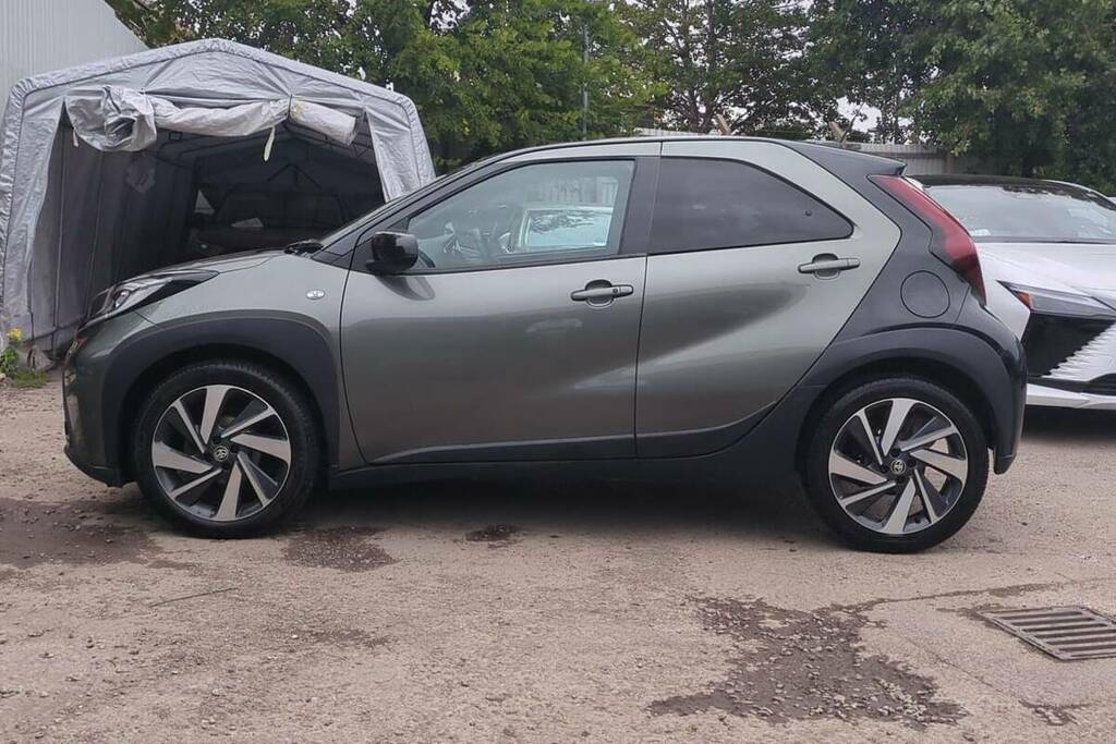 Toyota Aygo X Edge Beige #14