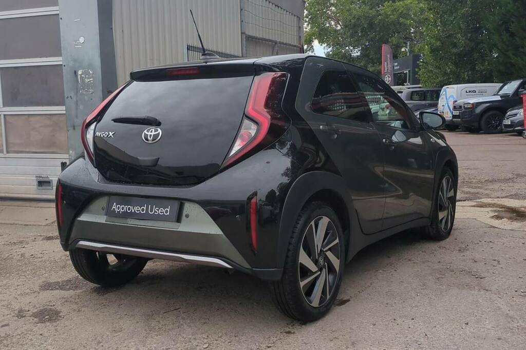 Toyota Aygo X Edge Beige #19