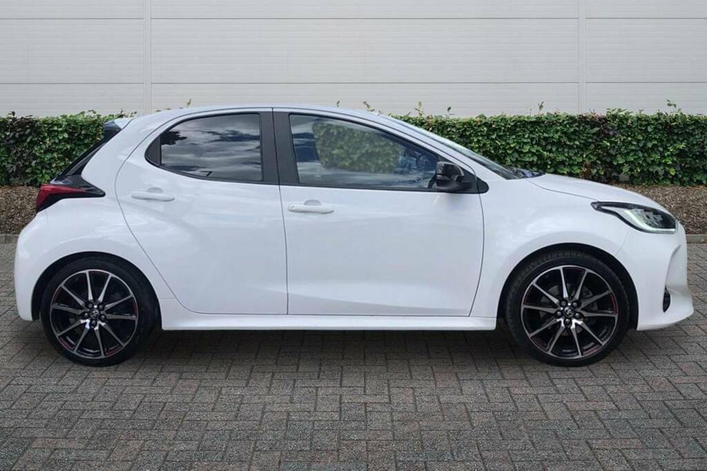 Toyota Yaris 1.5 Hybrid Gr Sport Cvt White #5