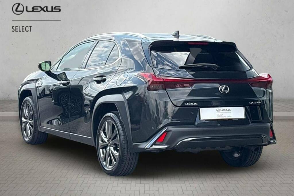 Lexus UX 250H 2.0 F-sport Design Cvt Black #4