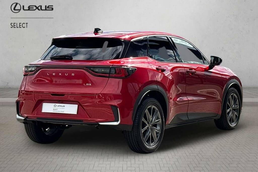 Lexus LBX 1.5 Takumi E-cvt Red #2