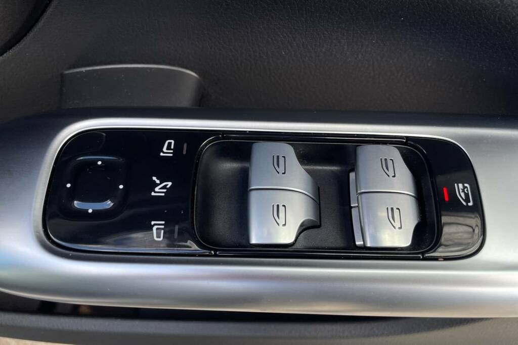 Mercedes-Benz C Class C300e Amg Line Premium Pan Roof 9G-tronic Black #5