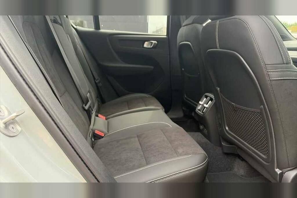 Volvo EC40 185Kw Ext Range Plus Black Edition 82Kwh Grey #6