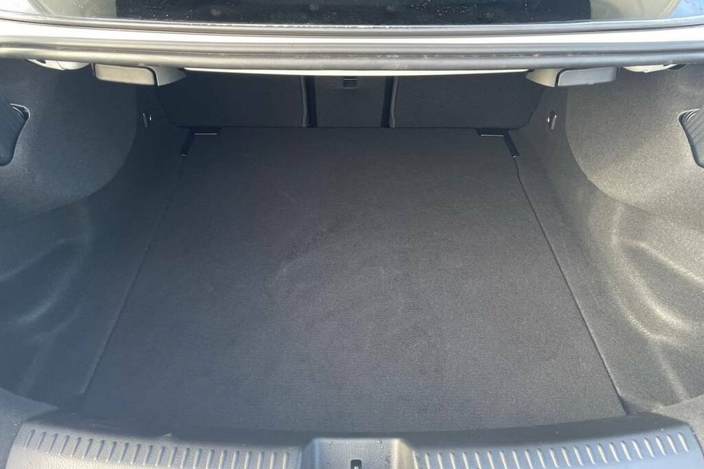 Mercedes-Benz CLA Class 220D Amg Line Executive Tip White #2
