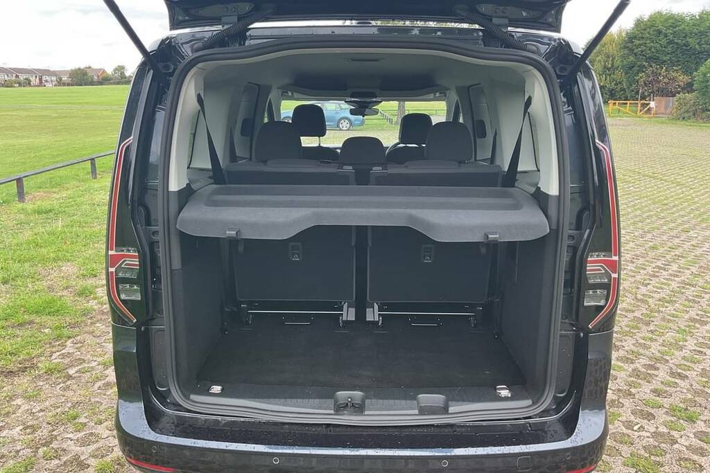 Volkswagen Caddy Maxi Life 2.0 Tdi 122 Life Dsg Tech Pack Blue #2