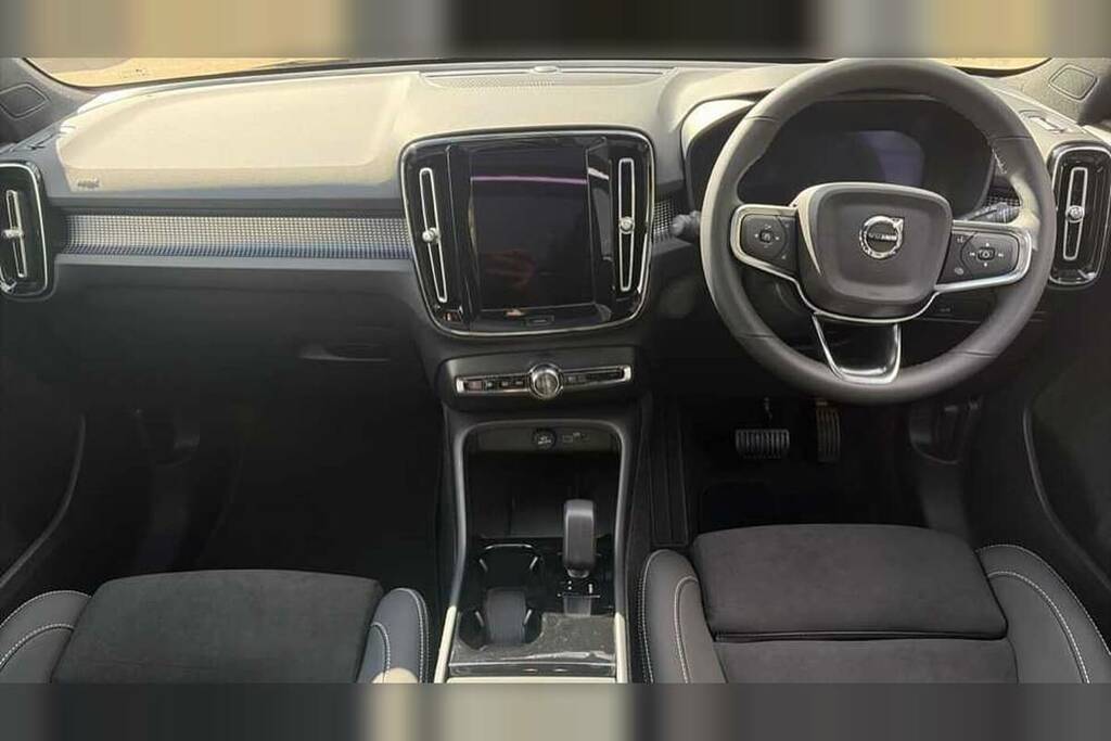 Volvo EX40 185Kw Ext Range Ultra Black Edition 78Kwh Black #5