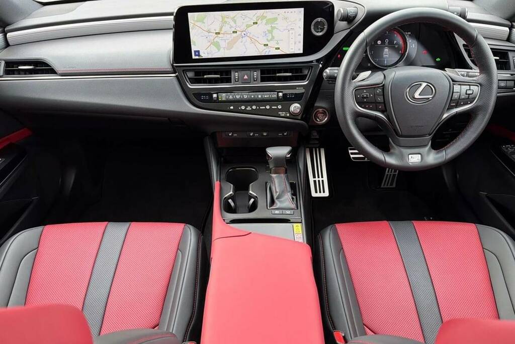 Lexus ES 300H 2.5 F-sport Cvt Takumi Pack White #6