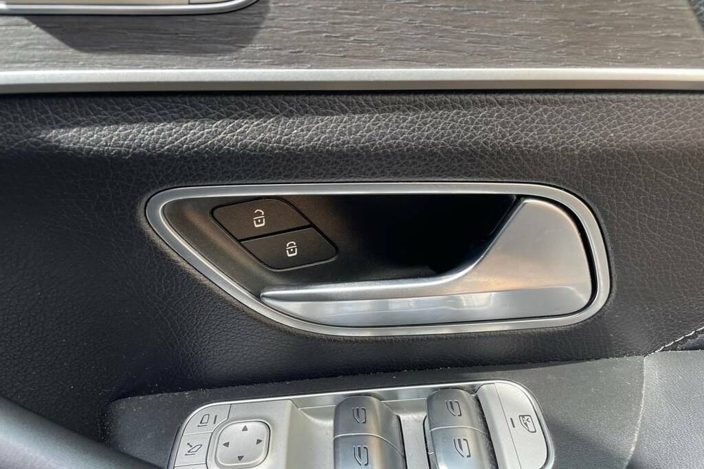 Mercedes-Benz GLE Class 300D 4Matic Amg Line Premium 9G-tronic Silver #6