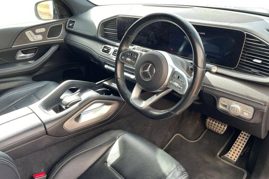 Mercedes-Benz GLE Class 300D 4Matic Amg Line Premium 9G-tronic Silver #4