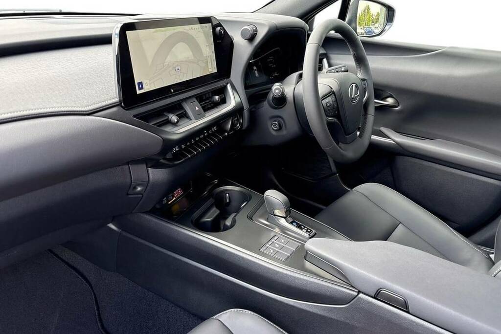Lexus UX 300H 2.0 F-sport Design Tech Cvt Black #5