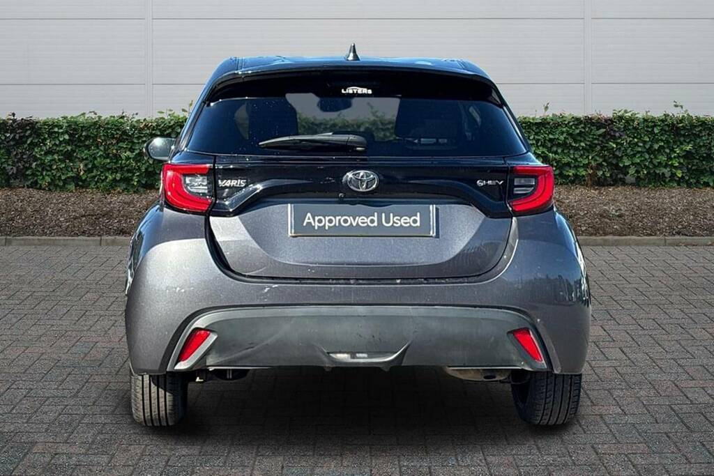 Toyota Yaris 1.5 Hybrid Design Cvt Grey #4