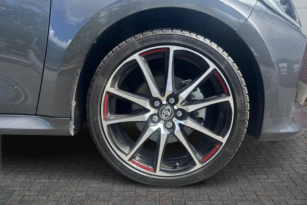 Toyota Yaris 1.5 Hybrid Gr Sport Cvt Grey #6