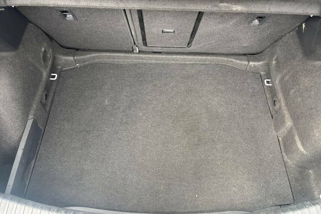 Seat Leon 1.0 Etsi Fr Dsg White #2