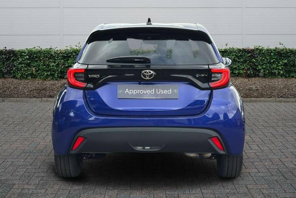 Toyota Yaris 1.5 Hybrid Design Cvt Blue #4