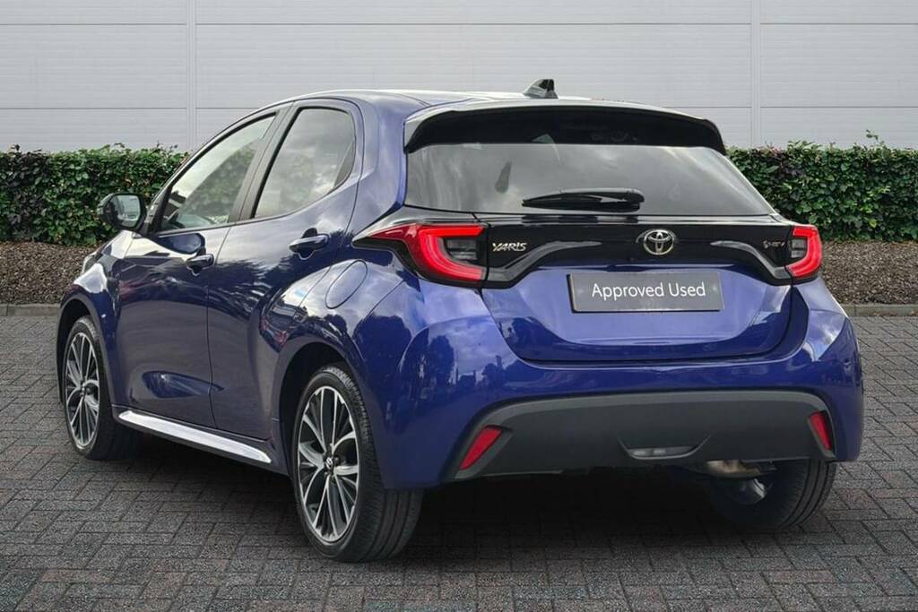 Toyota Yaris 1.5 Hybrid Design Cvt Blue #2