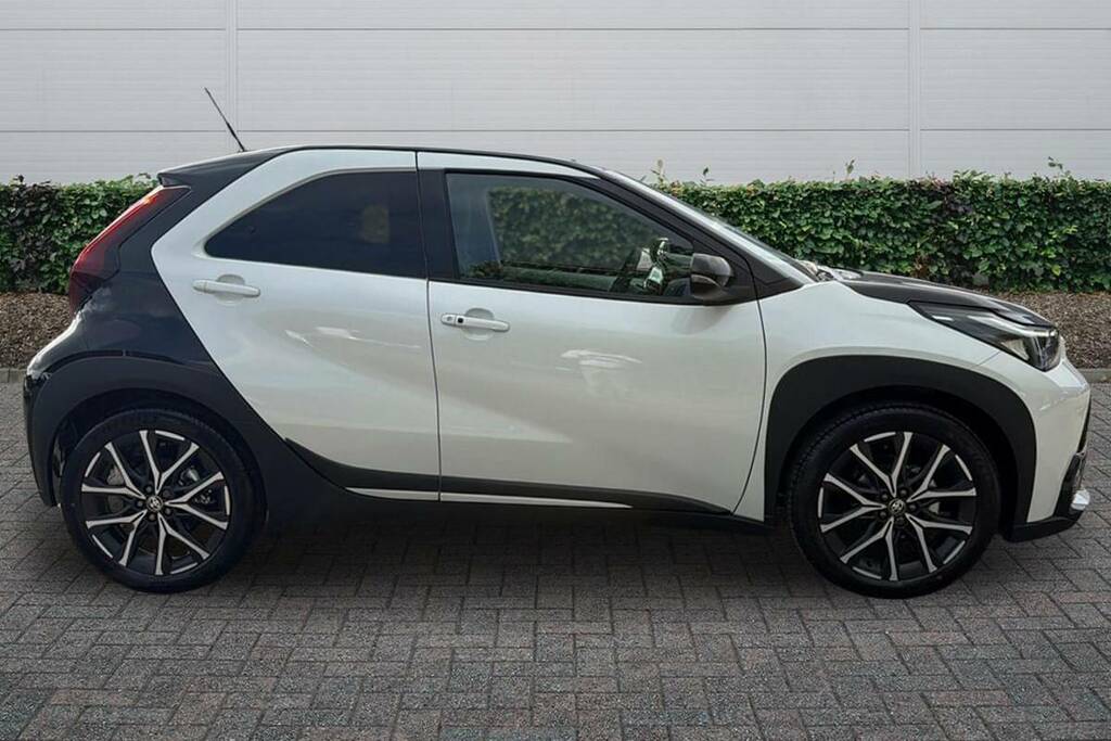 Toyota Aygo X 1.5 Hybrid Gr Sport Cvt White #5