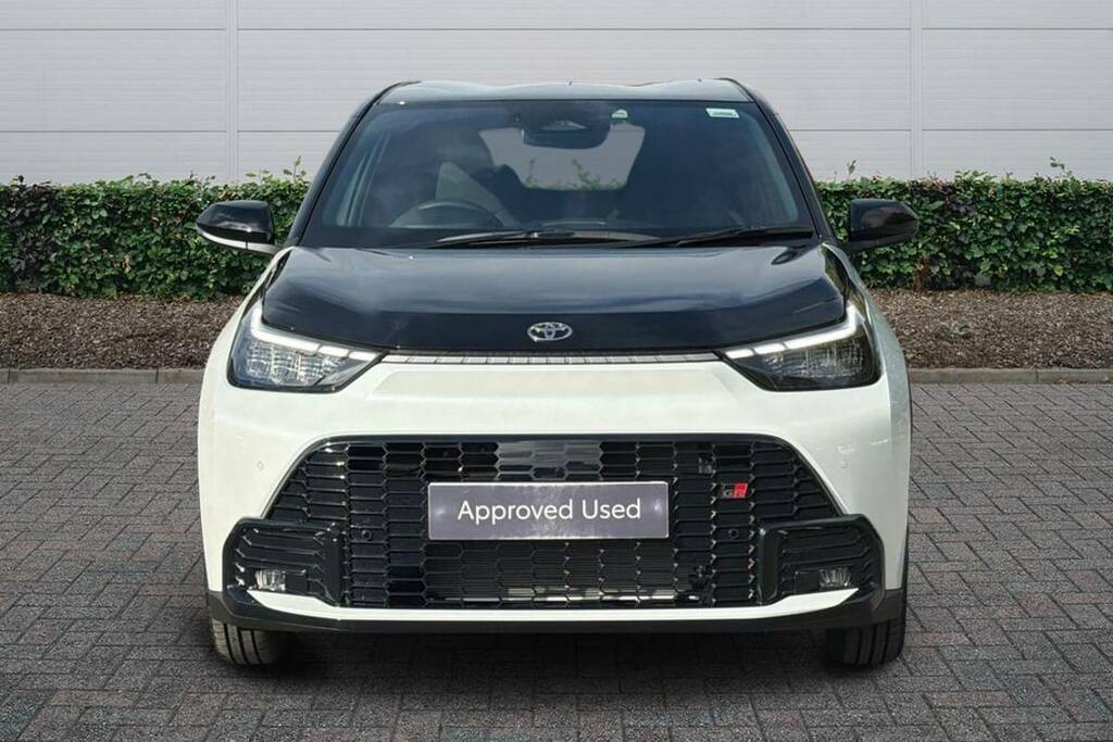 Toyota Aygo X 1.5 Hybrid Gr Sport Cvt White #3