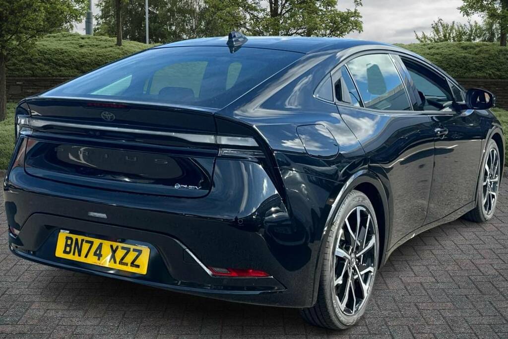 Toyota Prius 2.0 Phev Excel Cvt #2
