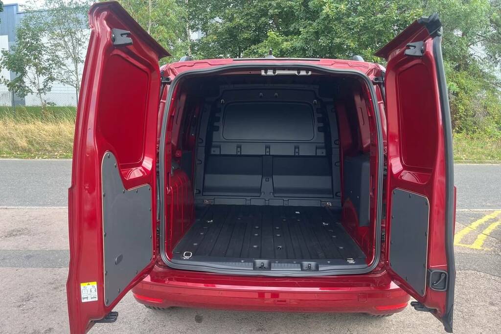 Volkswagen Caddy C20 Caddy Cargo Commerce Pro Swb 150 Ps 1.5 Ehybri Red #2