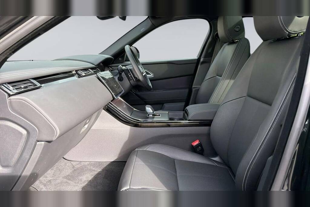 Land Rover Range Rover Velar 2.0 D200 Mhev Belgravia Edition Black #3